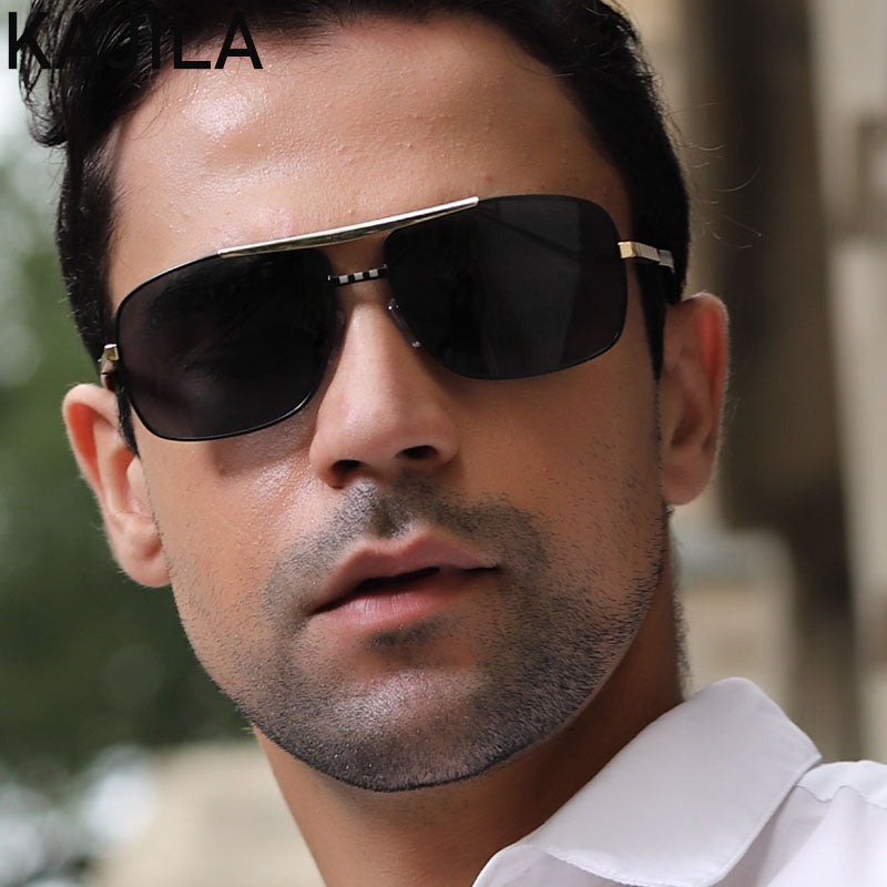 Klassische quadratische Sonnenbrille