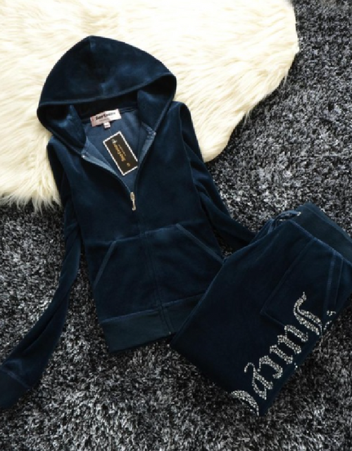 Bild in Galerie-Viewer laden, Saftiges Sweatshirt und Hose mit Diamanten