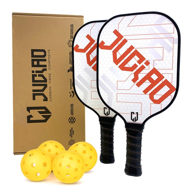 Das Pickleball-Paddel-Set enthält 4 Bälle