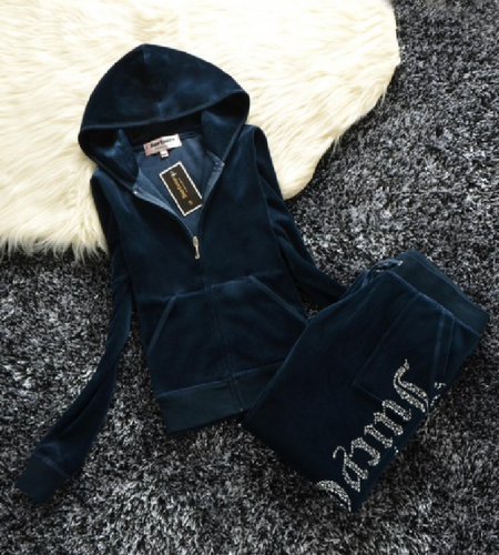 Saftiges Sweatshirt und Hose mit Diamanten